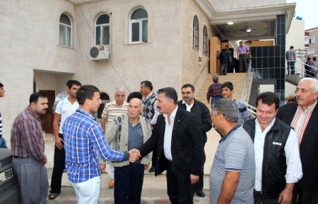 Başkan Tuna kurban kesim ve satış alanlarını ziyaret etti