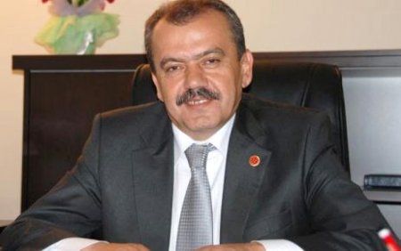 Başkan Yardımcısı Çınar görevinden istifa etti