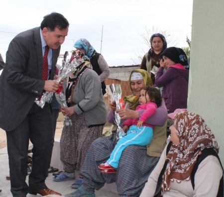 Başkan Zenbilci, Buruk’ta vatandaşları dinledi