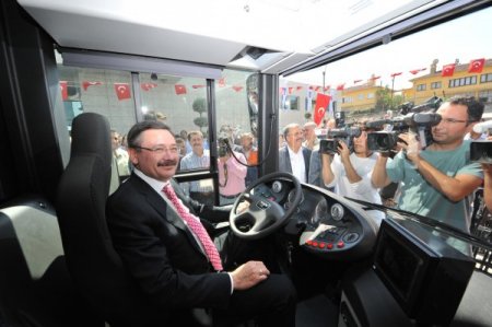 Başkent, metrobüsüne kavuştu
