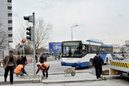 Başkent Caddeleri Engelliler İçin Düzenleniyor