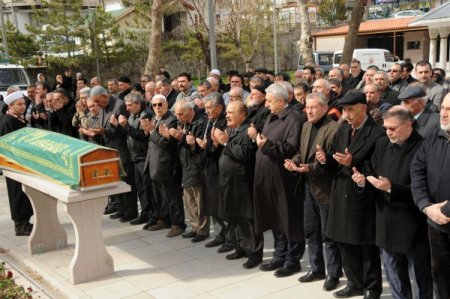 Başkent'in 60 yıllık bakkalı vefat etti