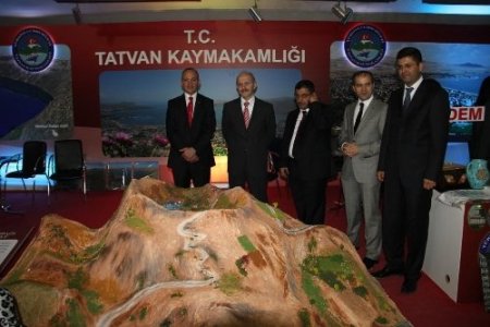 Başkentliler Bitlis Tanıtım Günleri'ne yoğun ilgi gösteriyor