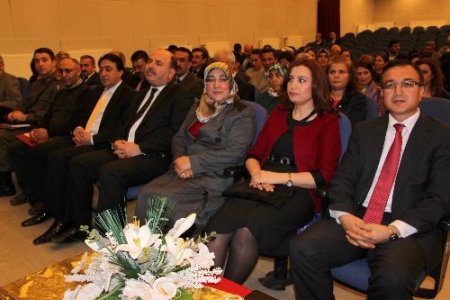 Başkent'te 694 çocuk koruyucu aile bekliyor