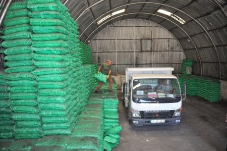 Başkent'te 85 bin aileye Büyükşehir'den kömür yardımı