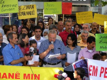 Başkent'te Bdp'nin Aldığı Eğitimde Boykot Kararına Destek Eylemi