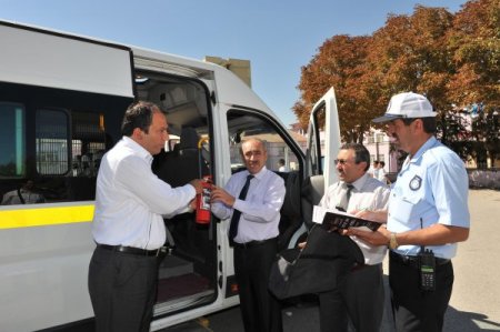 Başkent'te okul servis araçlarına sıkı denetim