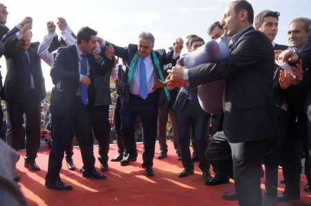 Başkent'te rekor için horon tepiyorlar