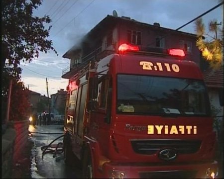 Başkent'te Yangın: 1 Kişi Dumandan Etkilendi