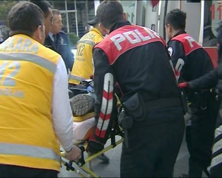 Başkent'te Yunus motosikleti kaza yaptı: 2 polis yaralı