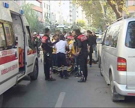 Başkent'te Yunus motosikleti kaza yaptı: 2 polis yaralı