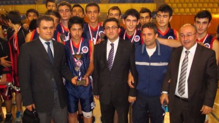 Basketbol turnuvasında Kızılırmak birinci oldu