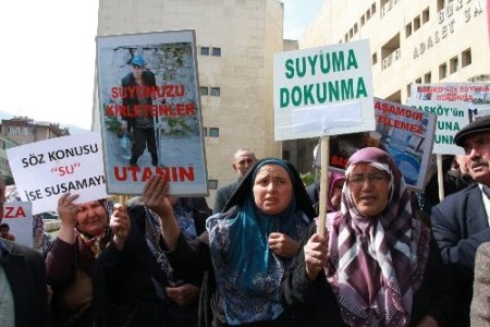 Başköylülerden mermer ocaklarına çalışma ruhsatı verenlere suç duyurusu