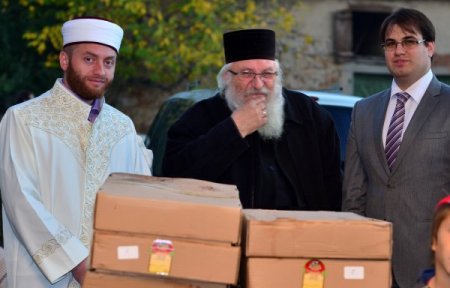 Başmüftülük'ten, Peder İvan'ın barınma yurduna kurban eti yardımı