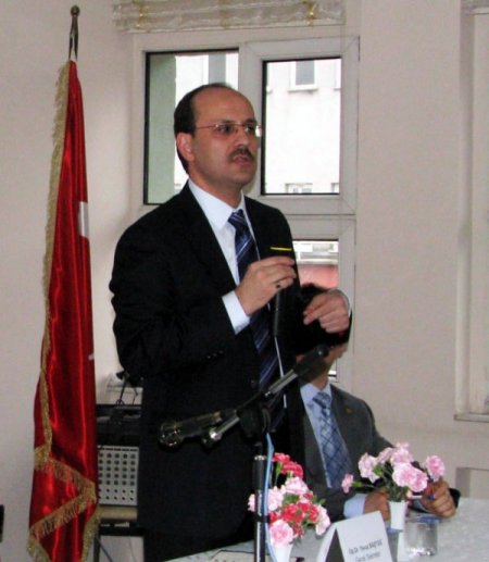 Baştuğ: Hizmet kalitesinin artmasında sağlık çalışanlarının emeği var