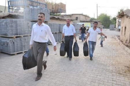 Başverimli Belediyesi Fakir Ailelere Yardım Dağıttı