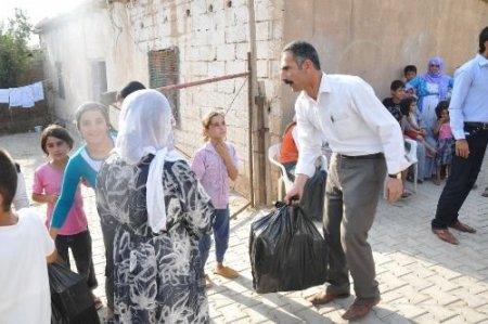Başverimli Belediyesi Fakir Ailelere Yardım Dağıttı