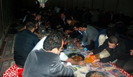 Batı'dan yardım için gelen iş adamları 'Kardeşlik Çadırı'nda gönül birliği kurdu