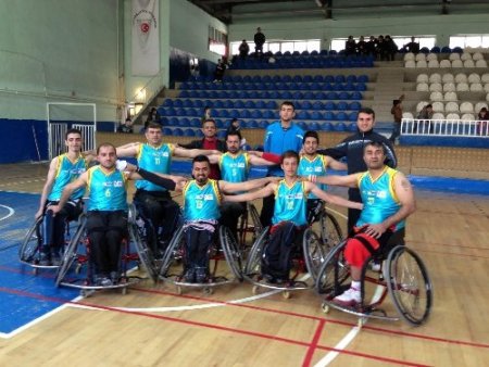 Batman Bedensel Engelliler Tekerlekli Basketbol Takımı Muş maçına hazır