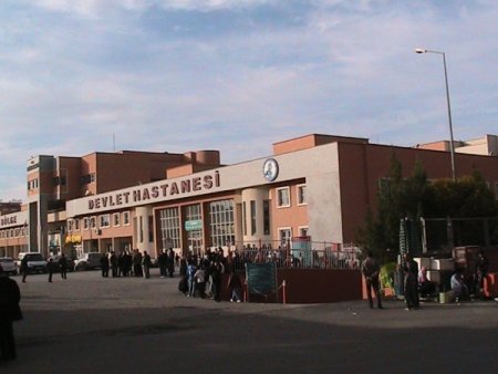 Batman Cezaevi'nde durumu kritik mahkumlar, hastaneye kaldırılıyor