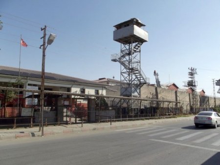 Batman Cezaevi'nde Yangın