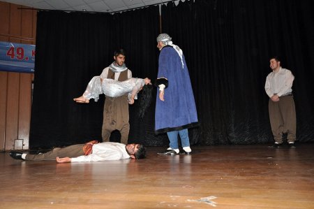 Batman Üniversitesi Memu Zin’i sahneledi