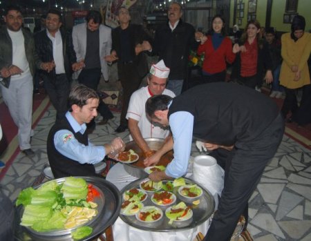 Batman Valisi Arslan: Engelliler evlerine hapsolmamalı