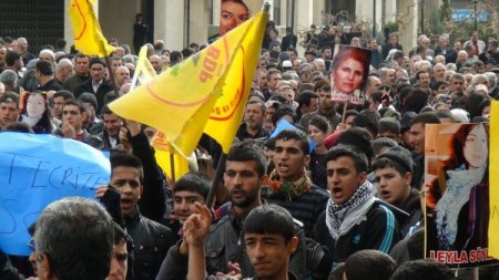 Batman'da BDP'lilerden basın açıklamalı protesto