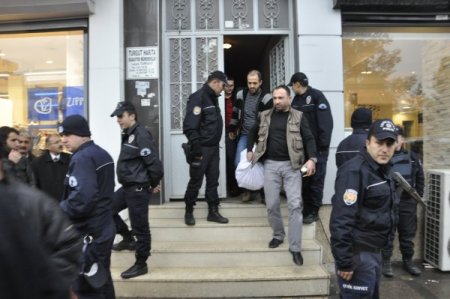 Batman’da KCK operasyonu: 30 gözaltı