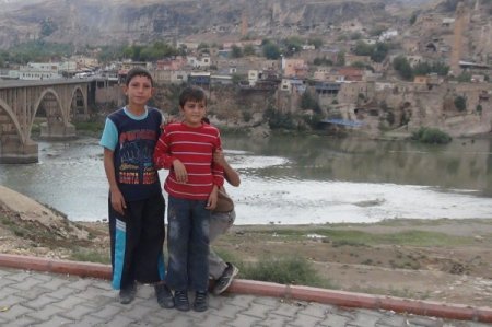 Batmanlı rehber çocuklar Hasankeyf’in ziyarete açılmasını dört gözle bekliyor