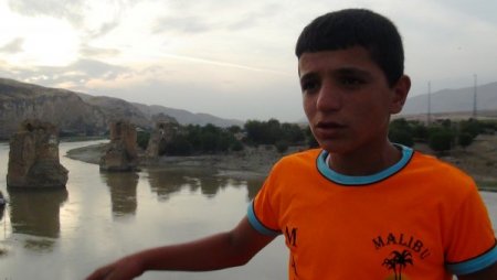 Batmanlı rehber çocuklar Hasankeyf’in ziyarete açılmasını dört gözle bekliyor