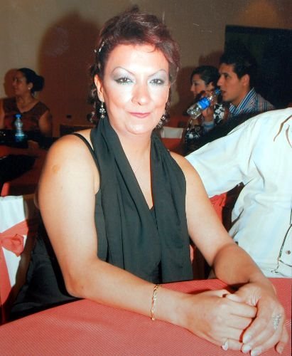 Bayan Arkadaşını Öldürüp, Eşi Ve Çocuklarının Bulunduğu Kendi Evinde İntihar Etti