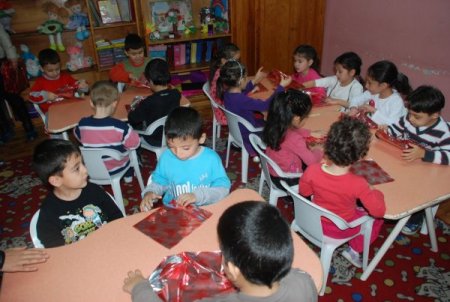 Bayan gazetecilerden anlamlı ziyaret