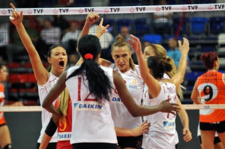 Bayanlar voleybolda Süper Kupa, Eczacıbaşı Vitra'nın oldu