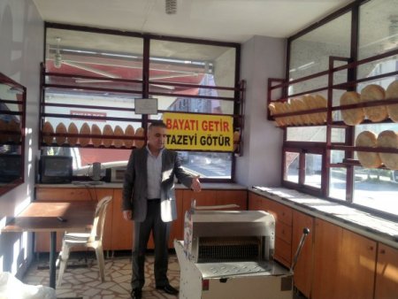 Bayat ekmeği getirip, tazesini götürdüler