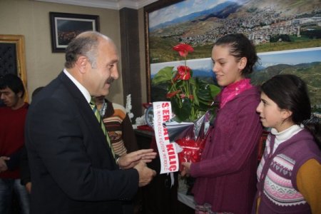 Bayburt Belediyesi hizmetlerinde engelli vatandaşları göz önünde bulunduruyor