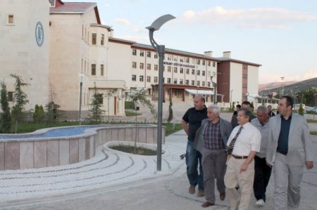 Bayburt Üniversitesi'nin kurucu rektörü vedalaştı