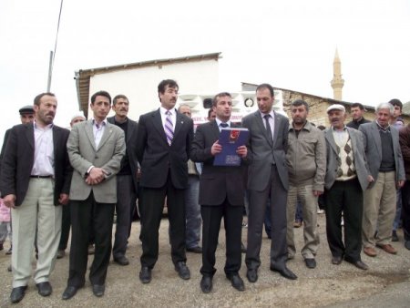 Bayburt'ta Yılanlı Tedavi Yasağına Sp'den Tepki