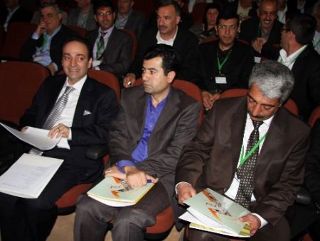 Baydemir: Demokratikleşmede En Önemli Aktör Yerel Yönetimlerdir