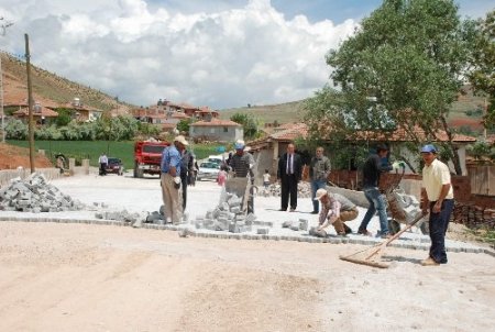 Baydiğin beldesinde alt ve üst yapı çalışmaları sürüyor