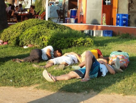 Bayıltan Sıcak, 112'ye Fazla Mesai Yaptırıyor