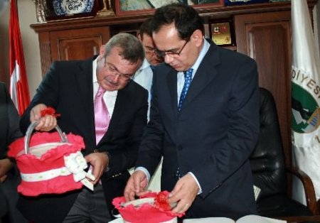 Bayındırlık Ve İskan Bakanı Demir: Önemli Olan Afetten Önce Tedbir Almak