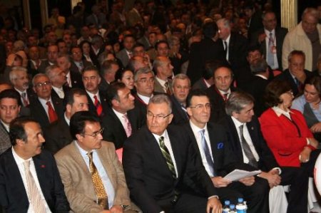 Baykal, Aytaç Durak'ın Görevden Alınmasına Tepki Gösterdi