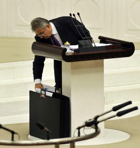 Baykal, Bütçe Görüşmesinde Terörü Anlattı