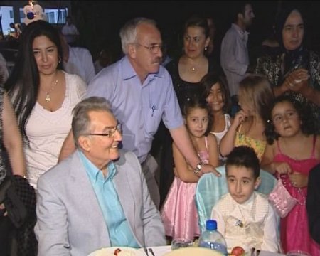 Baykal, Chp'lileri Kucakladı: Hepsini Seviyorum