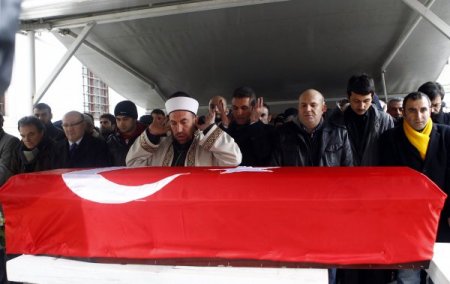 Baykal Kent’i Sanatçı Dostları Yalnız Bırakmadı