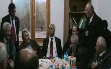 Baykal Konuştu, Önder Sav Uyudu