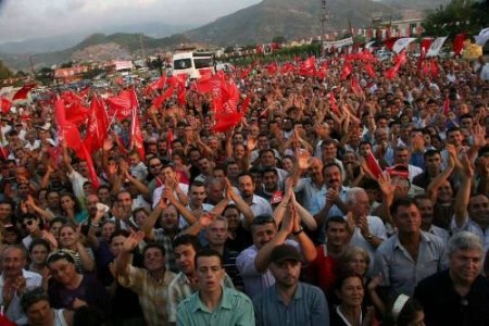 Baykal: Sorunların Çözümü Ülkeye Sahip Çıkmaktan Geçiyor