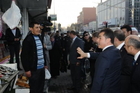 “Bayrağı güvenle gençlere teslim etmeyi hayal ediyoruz”