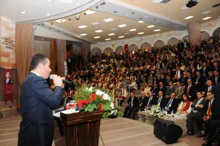 “Bayrağı güvenle gençlere teslim etmeyi hayal ediyoruz”